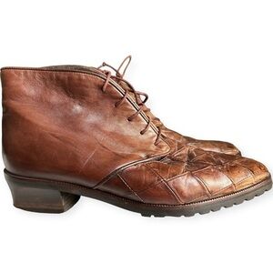 Bally Shoes Women 8 Brown Leather short Lace Up 90s Y2K Vintage Italy Diamond